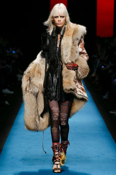 Look 6